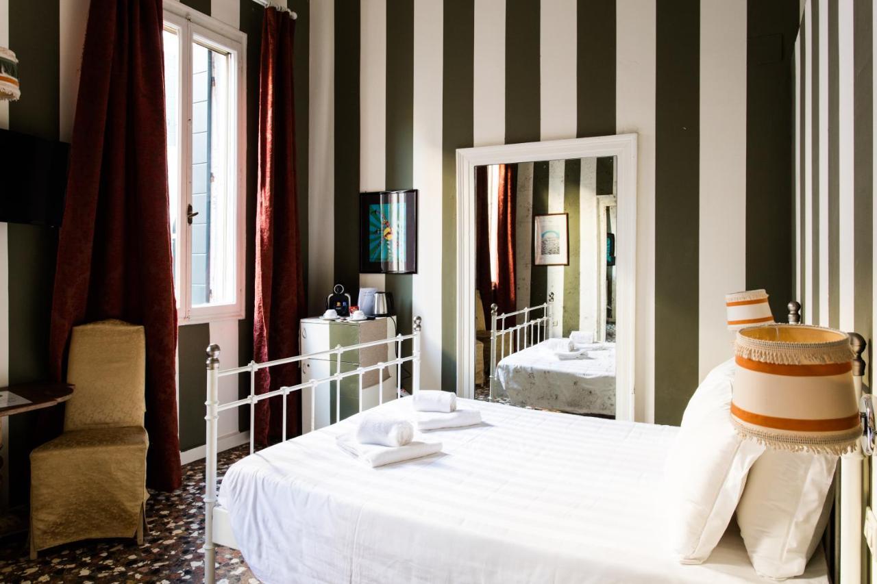 Palazzo Rosa Bed & Breakfast เวนิส ภายนอก รูปภาพ